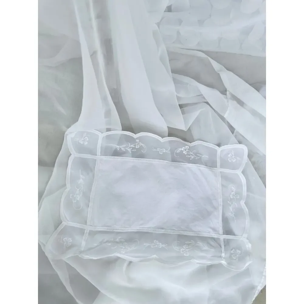 Vtg White LINEN Lace Bridal Set Lot 6 Placemats Embroidered Wedding Shower Euc